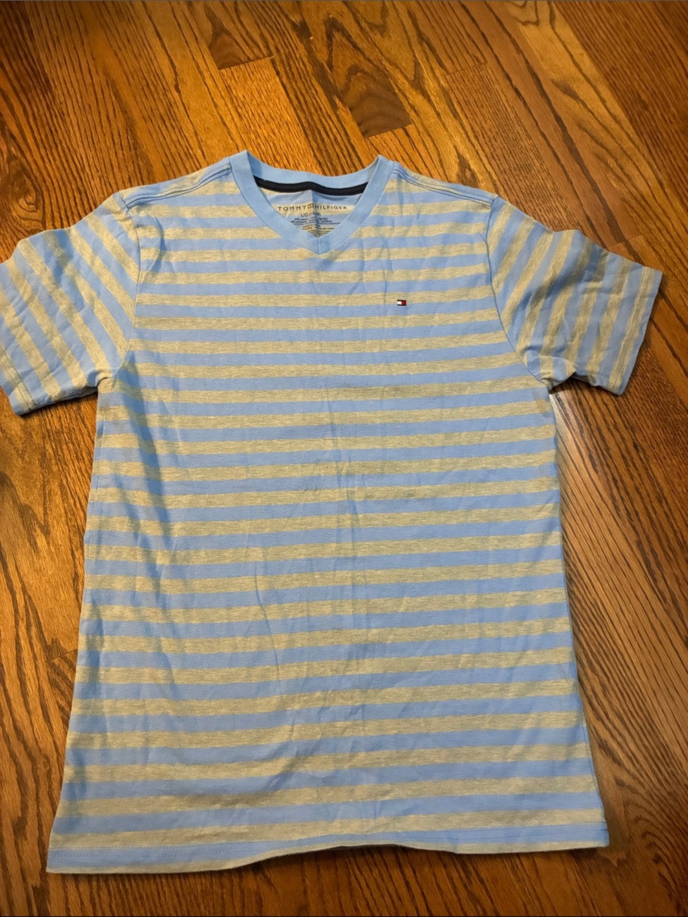 Tommy Hilfiger Boys 16/18 Light Blue & Light Gray Striped V-Neck Preppy Tee